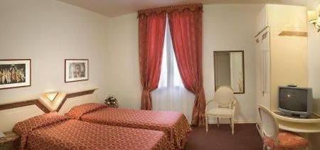 Hotel Metropole モンテカティーニ・テルメ 部屋 写真